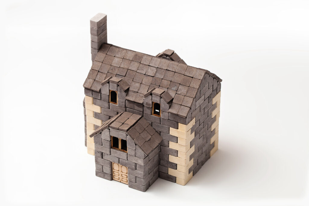 Set constructie caramizi Wise Elk - Casa englezeasca, 500 piese reutilizabile